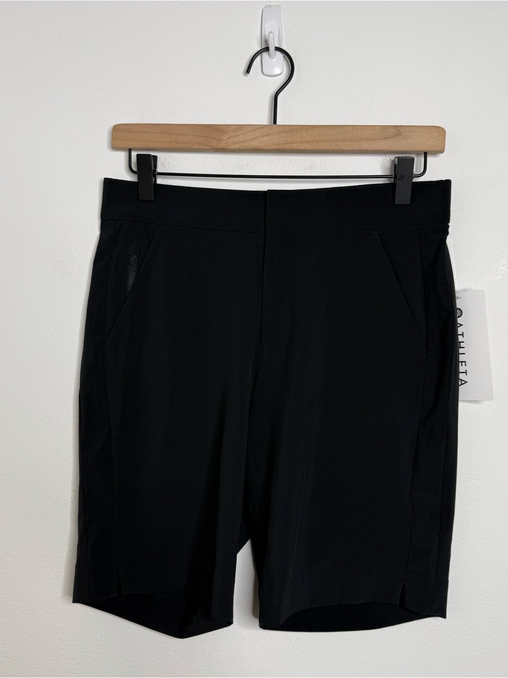 Athleta Tribeca Bermuda 9” Short Black Sz 0 MWT Athletic Stretch Lightweight - Picture 3 of 16